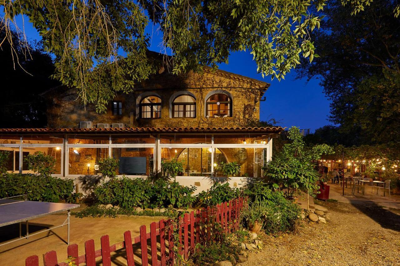 Bed and Breakfast Mas Torrencito pet friendly Parets d'Empordà Exterior foto