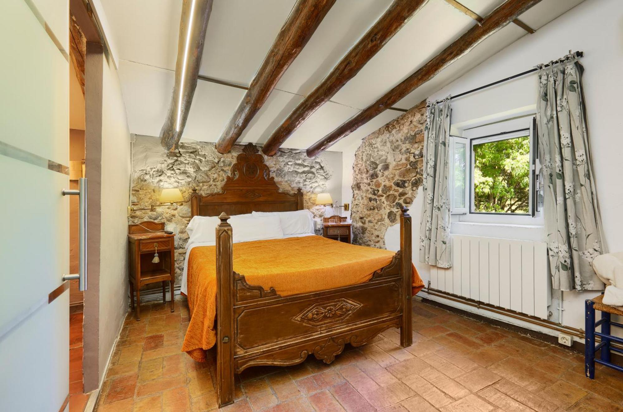 Bed and Breakfast Mas Torrencito pet friendly Parets d'Empordà Exterior foto