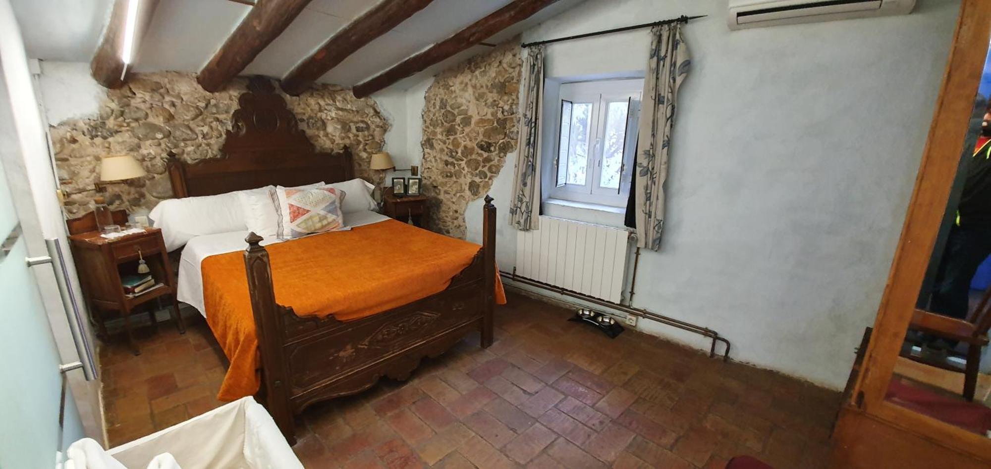 Bed and Breakfast Mas Torrencito pet friendly Parets d'Empordà Exterior foto