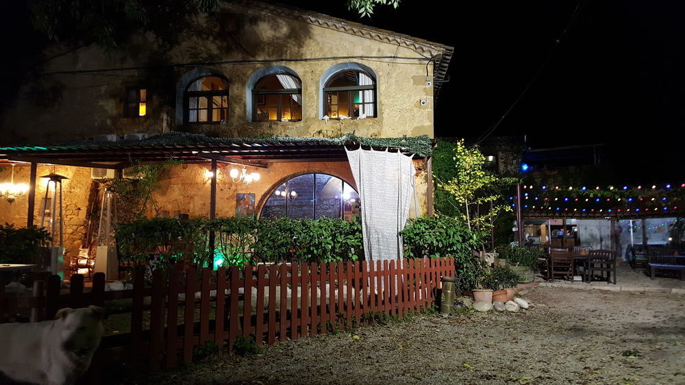 Bed and Breakfast Mas Torrencito pet friendly Parets d'Empordà Exterior foto